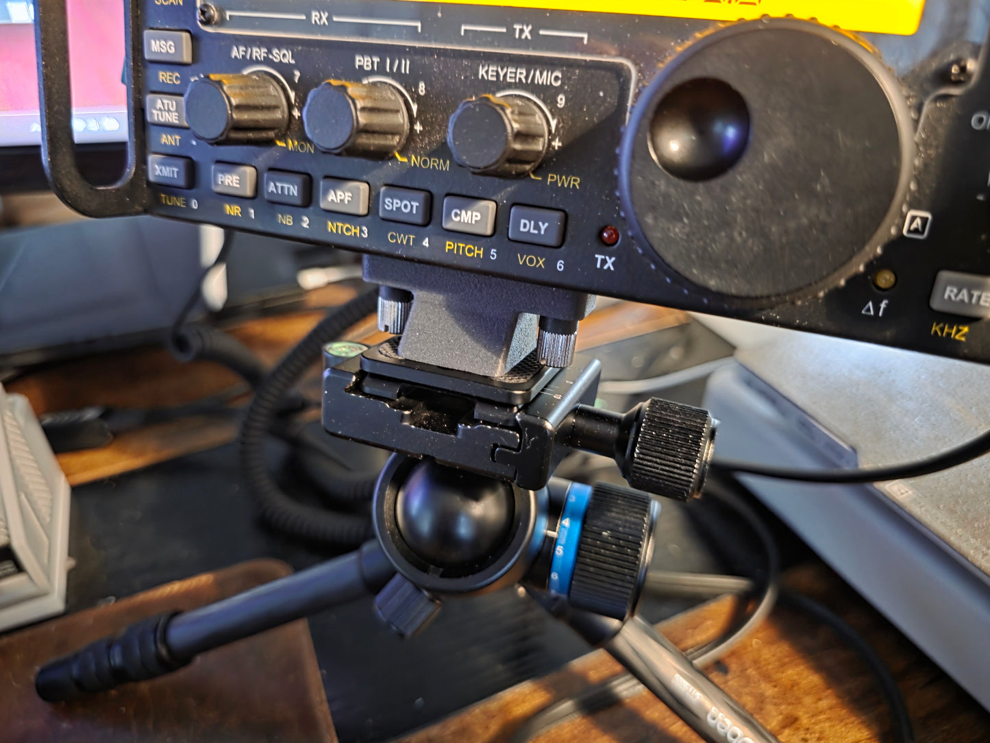 Elecraft KX3 / KX2 Tripod Mount